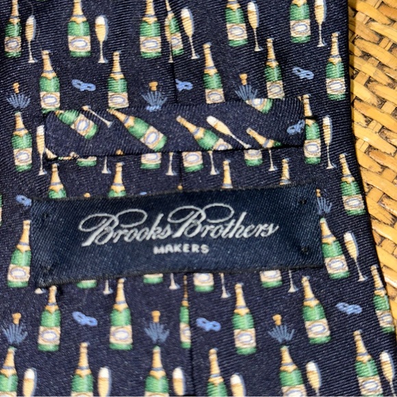 NOT AVAILABLE - Picture 6 of 7